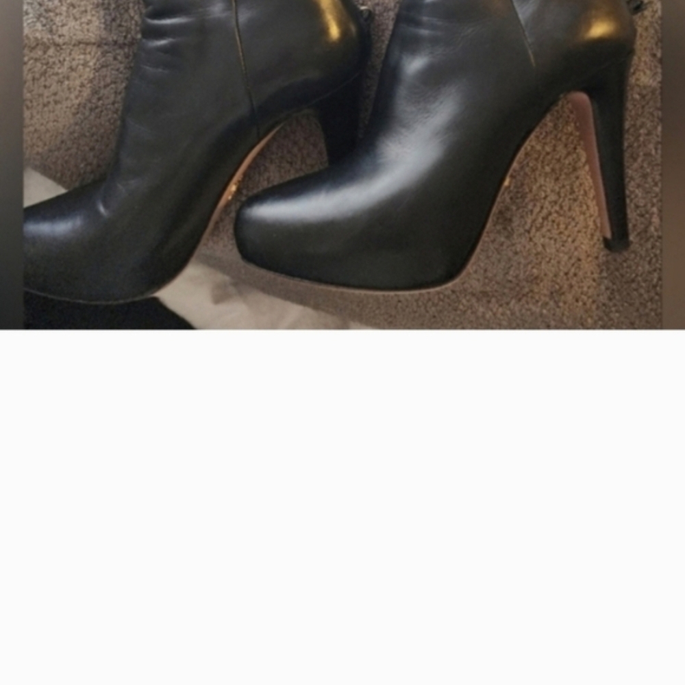 LEATHER Prada BOOTS